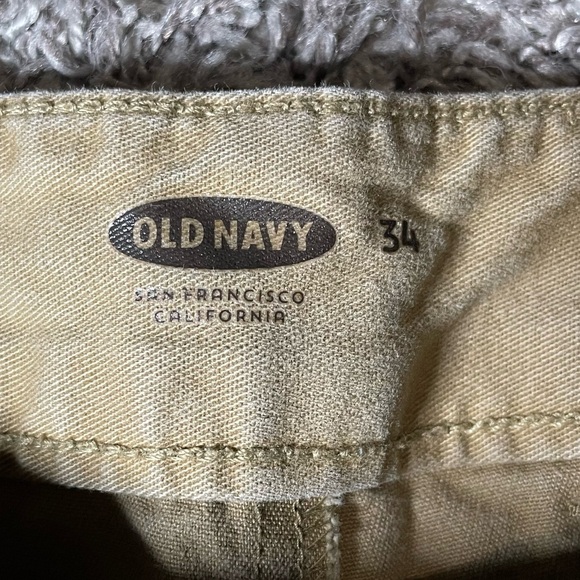 Old Navy Men’s shorts size 34 - Picture 3 of 3